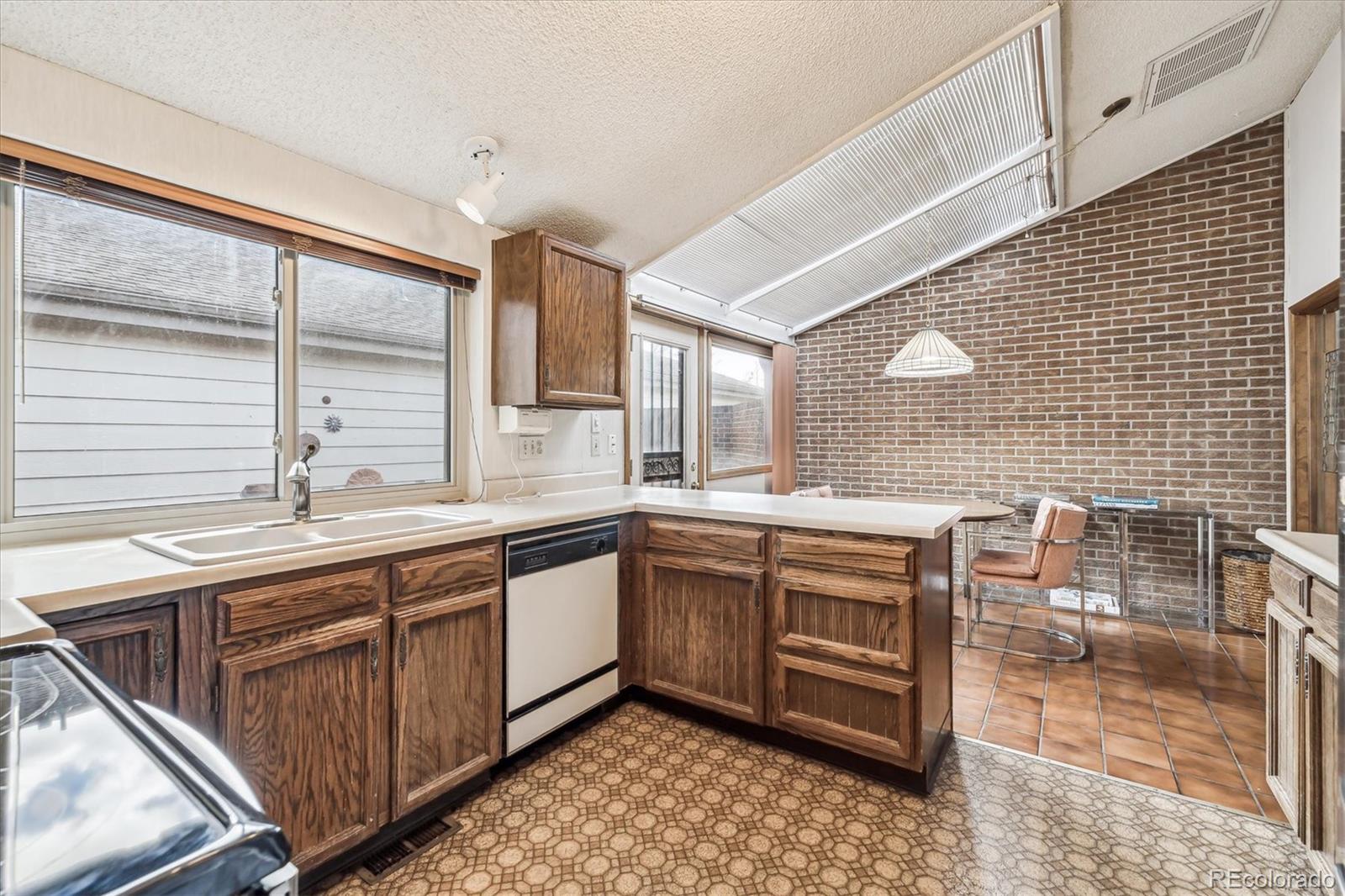 MLS Image #14 for 3333 e florida avenue,denver, Colorado