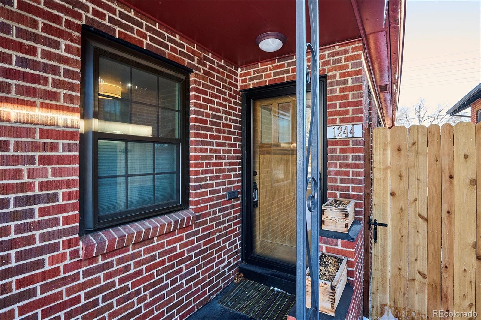 MLS Image #11 for 1244  jackson street,denver, Colorado