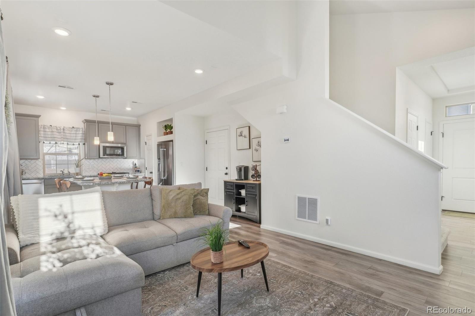 MLS Image #6 for 18372 e 100th place,commerce city, Colorado