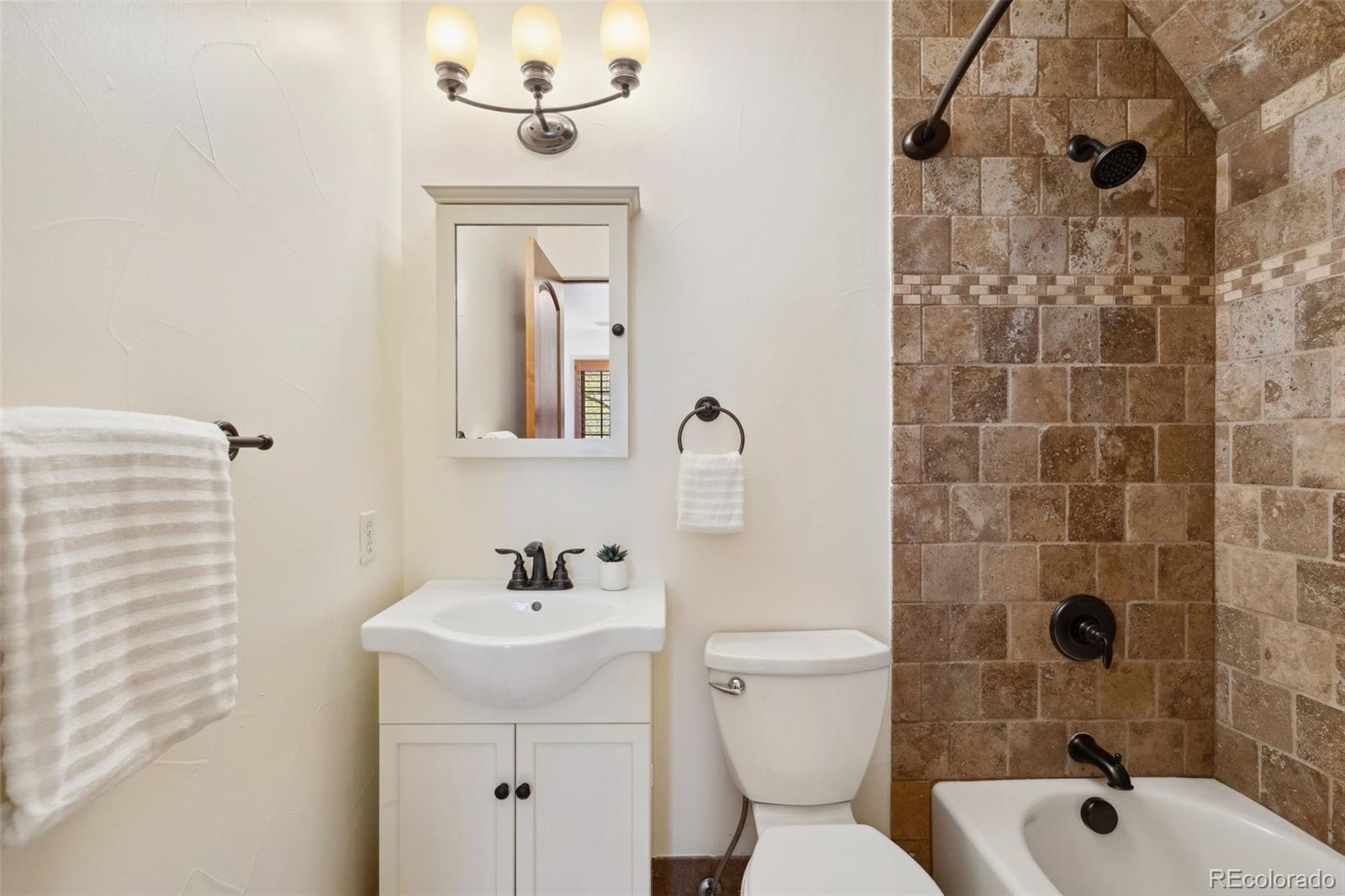 MLS Image #31 for 870 s medea way ,denver, Colorado