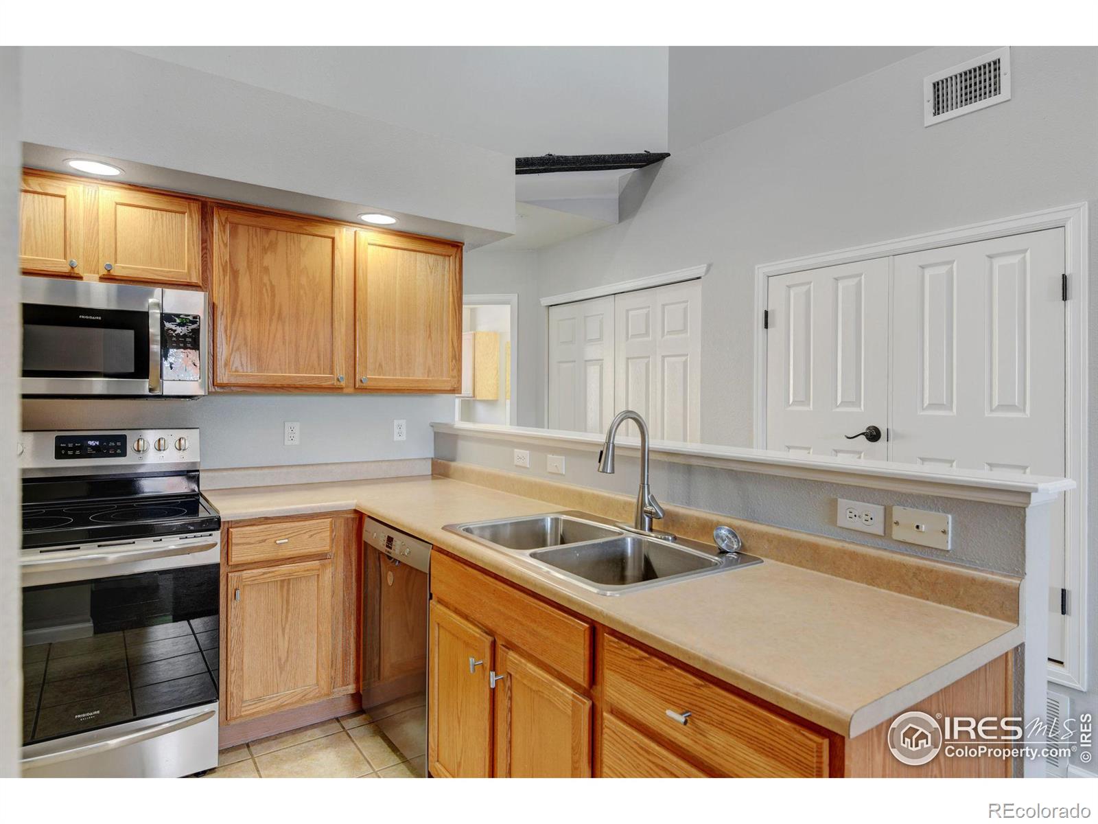 MLS Image #12 for 107  lucca drive,evans, Colorado