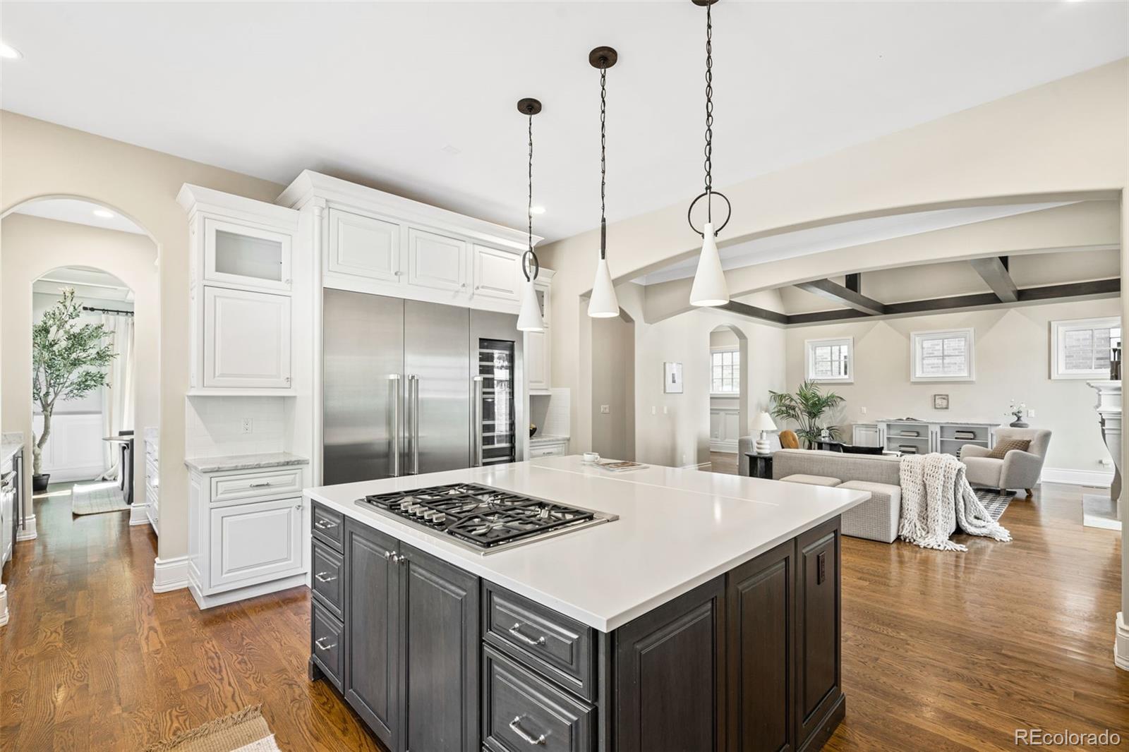 MLS Image #10 for 285  elm street,denver, Colorado