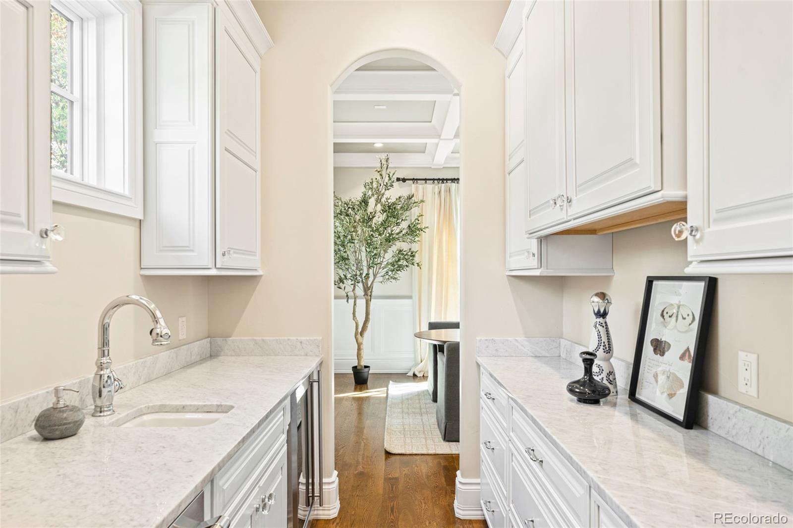 MLS Image #12 for 285  elm street,denver, Colorado