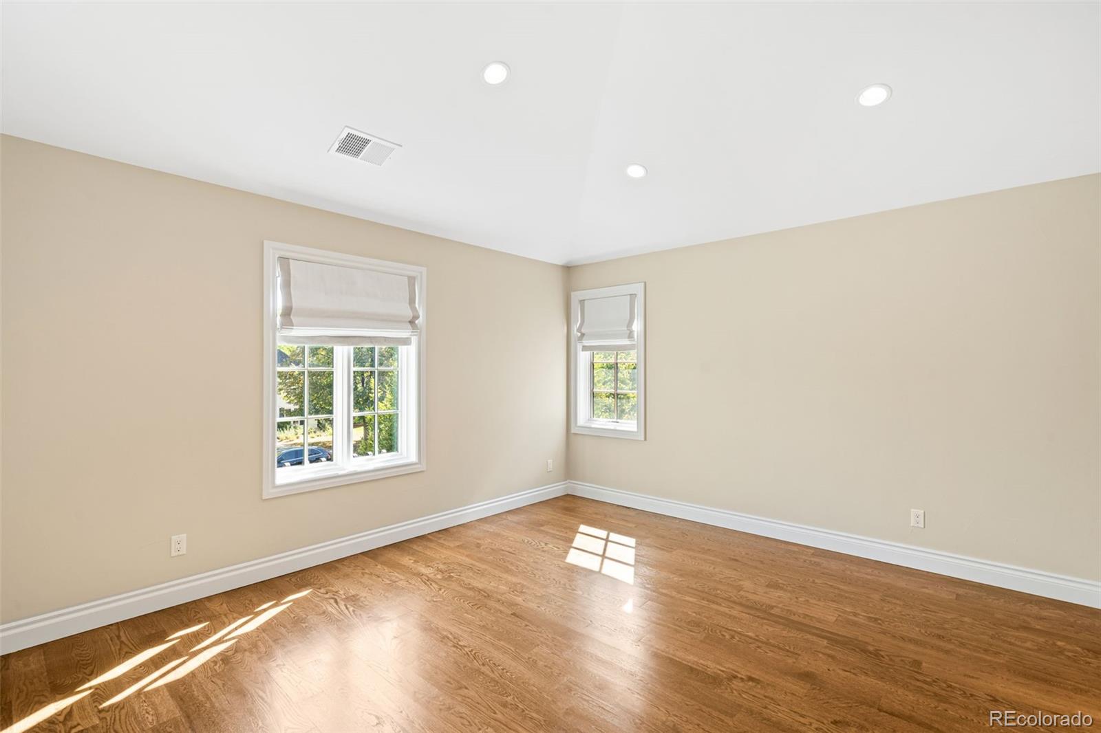MLS Image #24 for 285  elm street,denver, Colorado