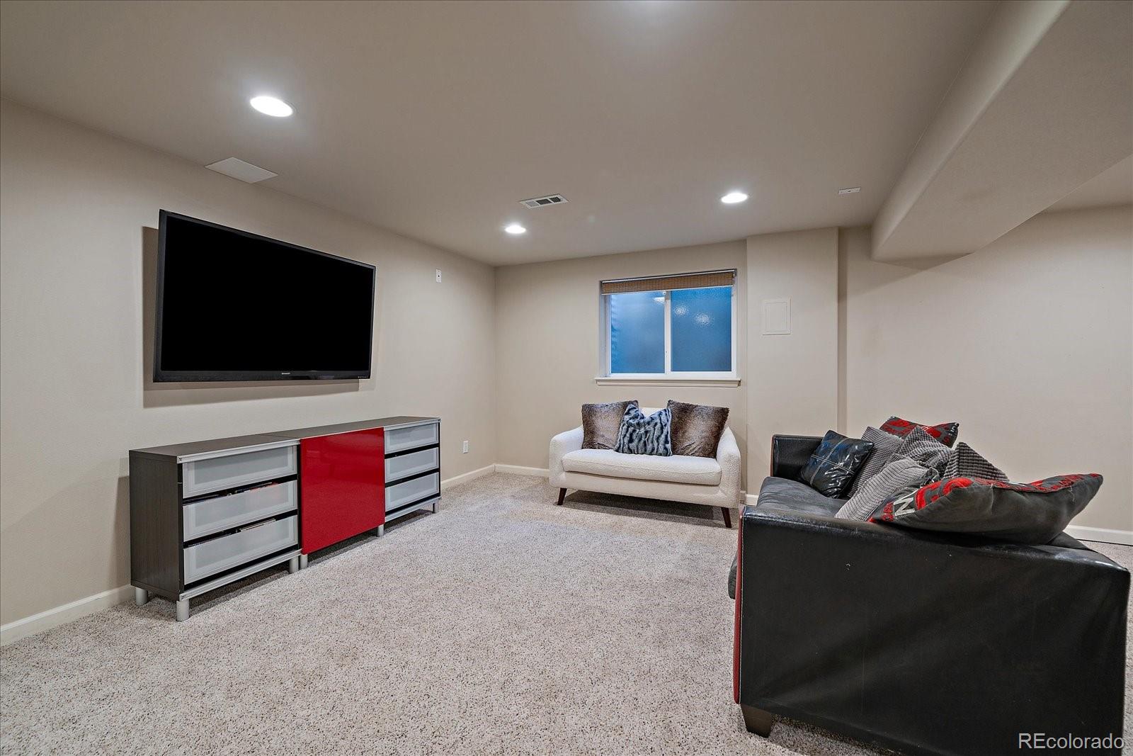 MLS Image #38 for 7668 s locust street,centennial, Colorado