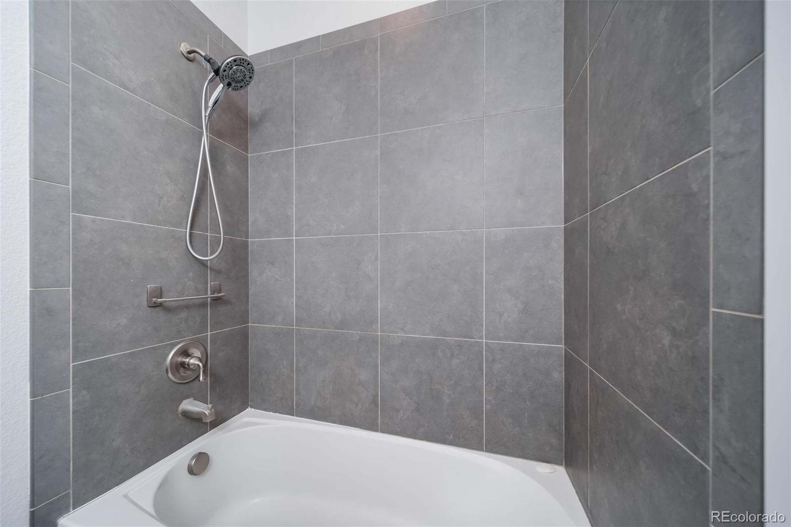 MLS Image #11 for 3063  denver drive,fort collins, Colorado