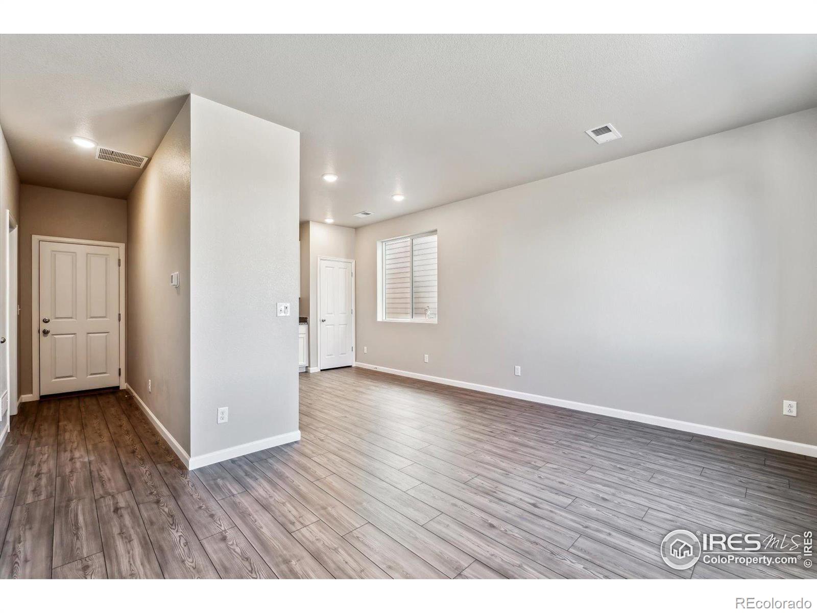 MLS Image #10 for 285  scaup lane,johnstown, Colorado