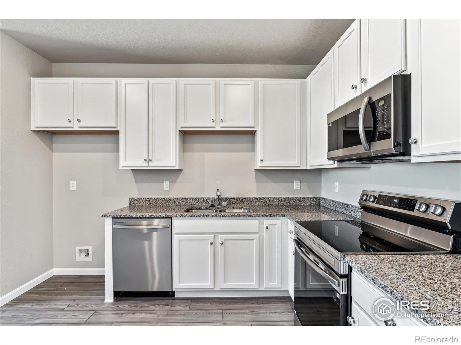 MLS Image #2 for 285  scaup lane,johnstown, Colorado