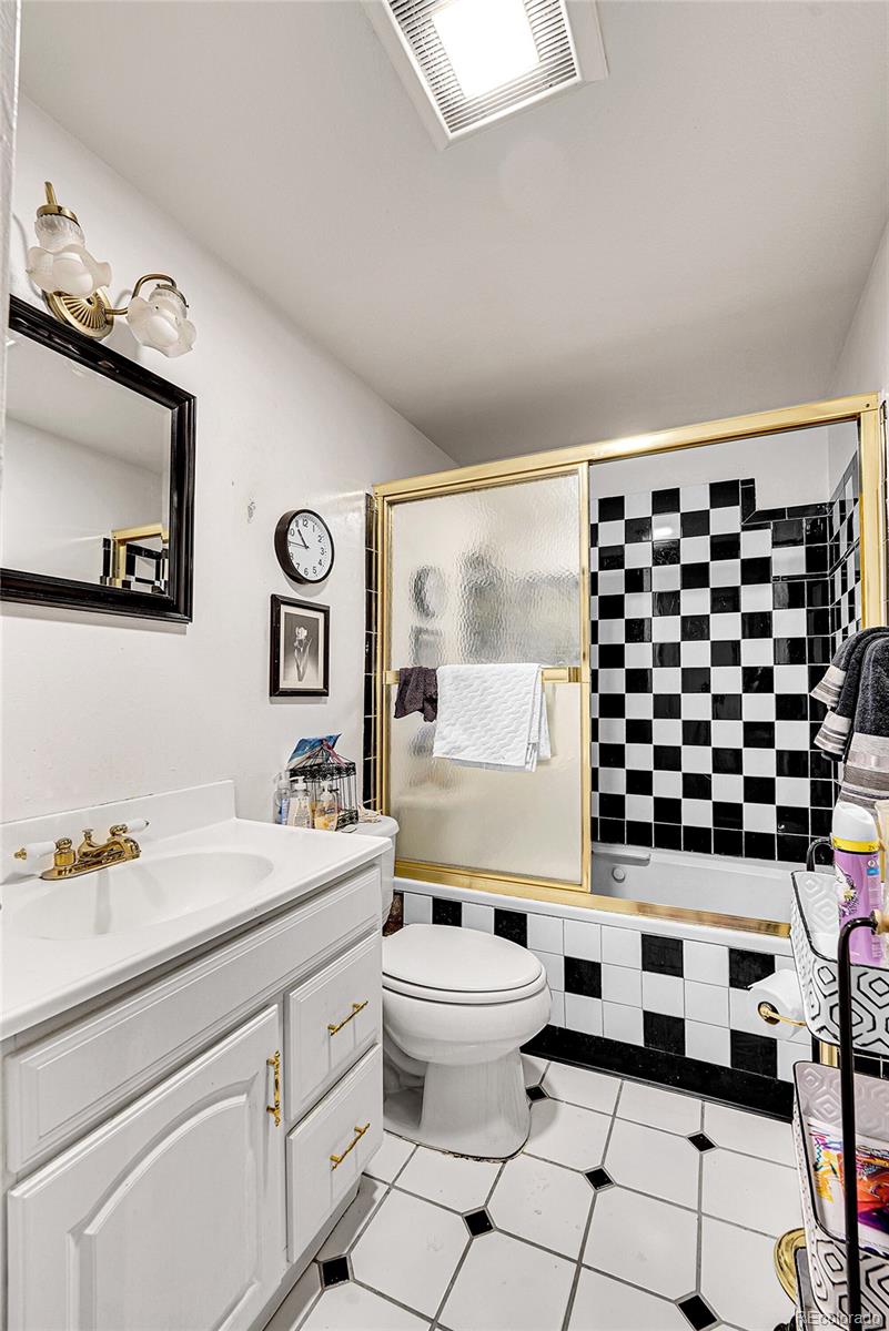 MLS Image #17 for 5011  troy street,denver, Colorado