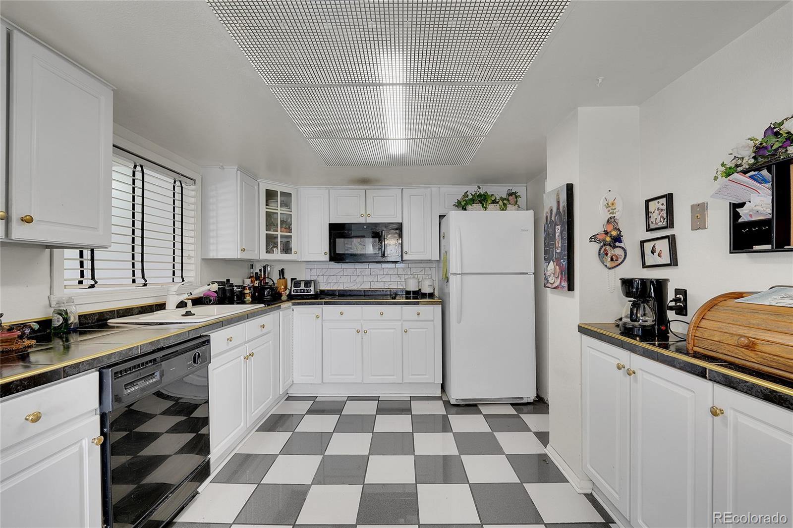 MLS Image #4 for 5011  troy street,denver, Colorado
