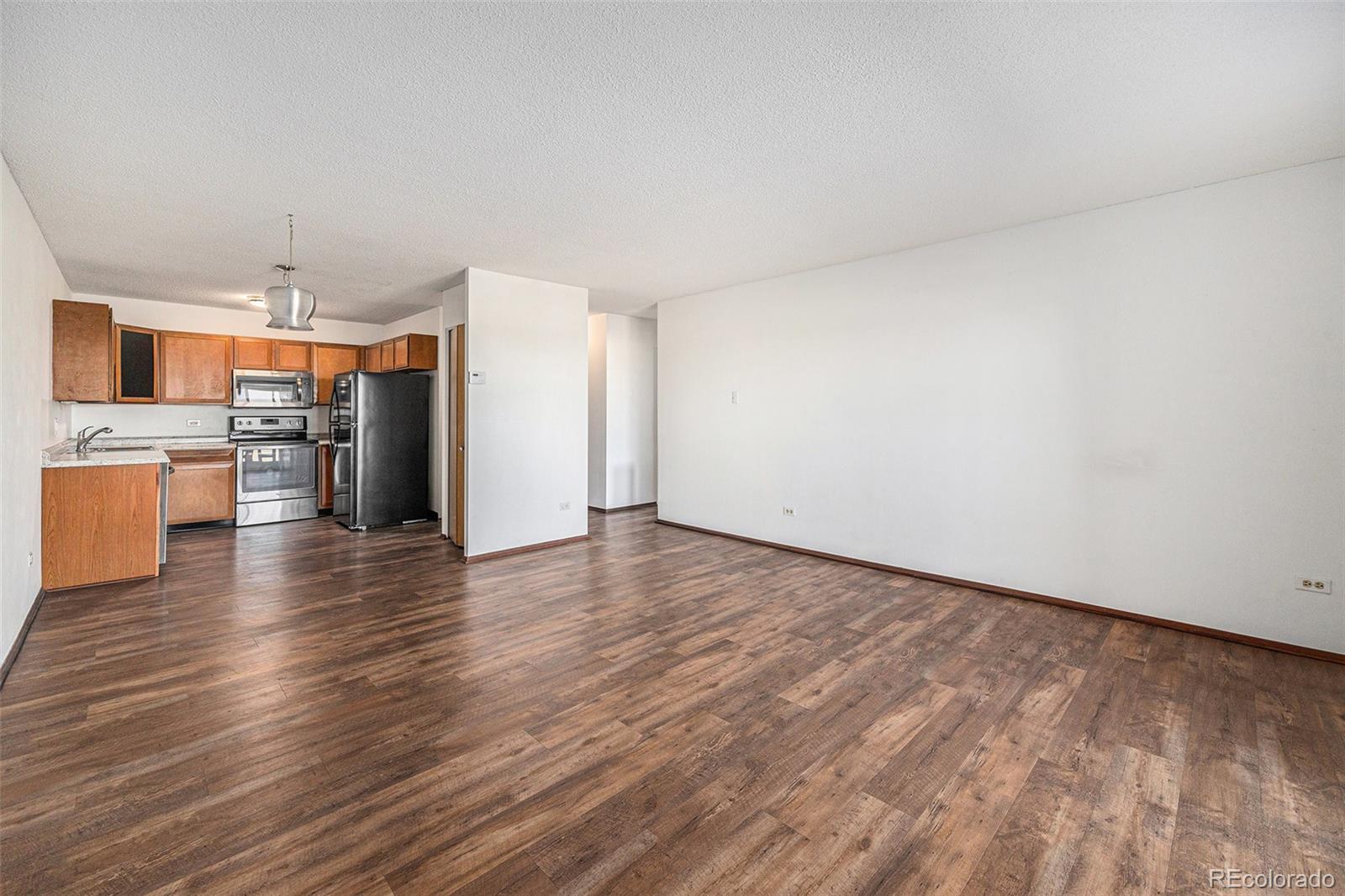 MLS Image #2 for 300 s clinton street,denver, Colorado