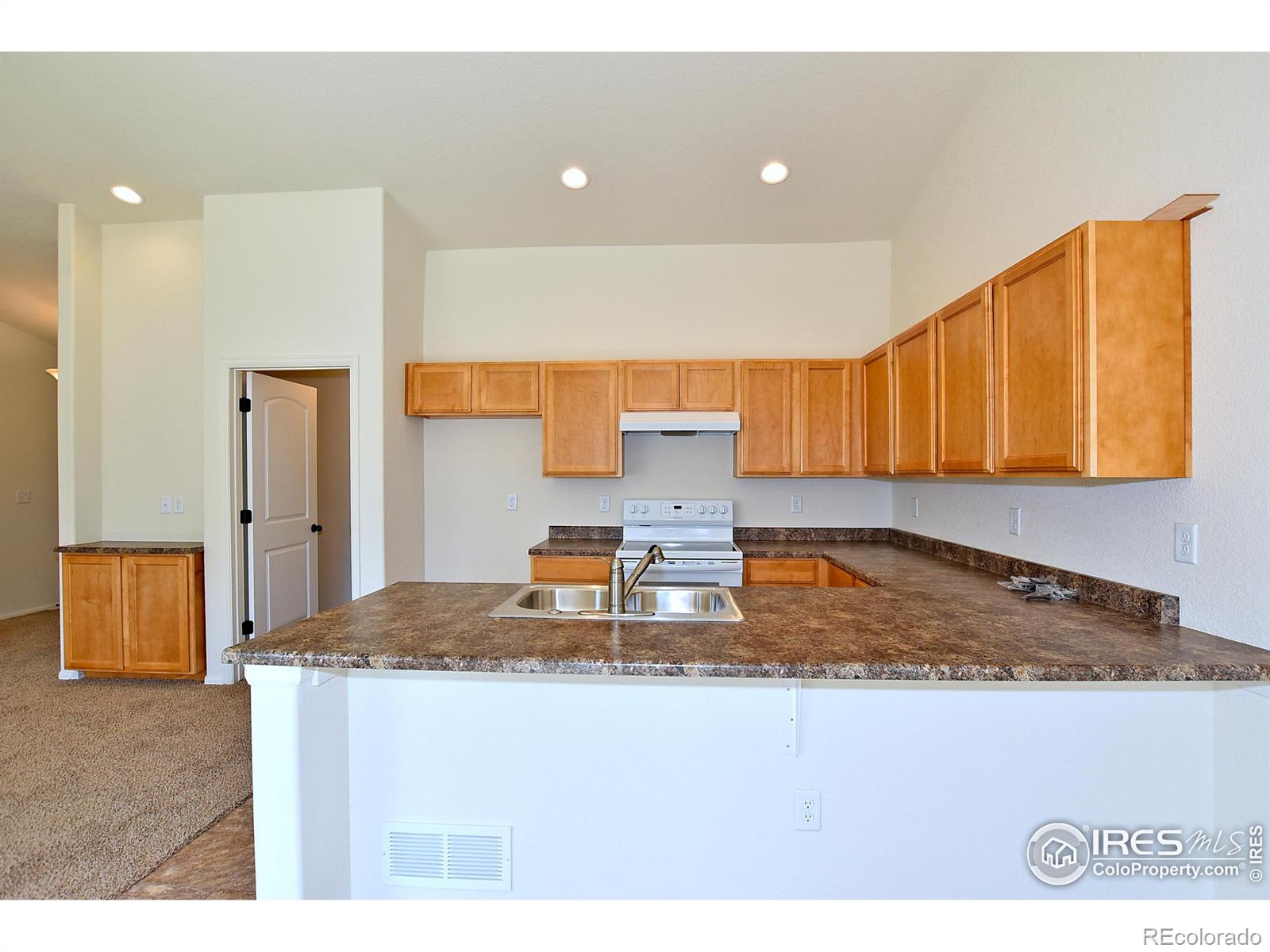 MLS Image #21 for 2438  oakhurst road,johnstown, Colorado