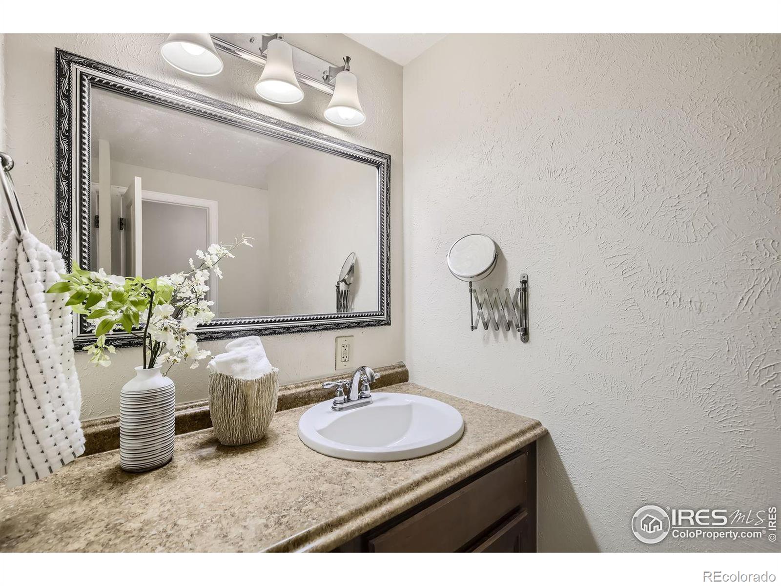 MLS Image #12 for 927  quartz court,longmont, Colorado