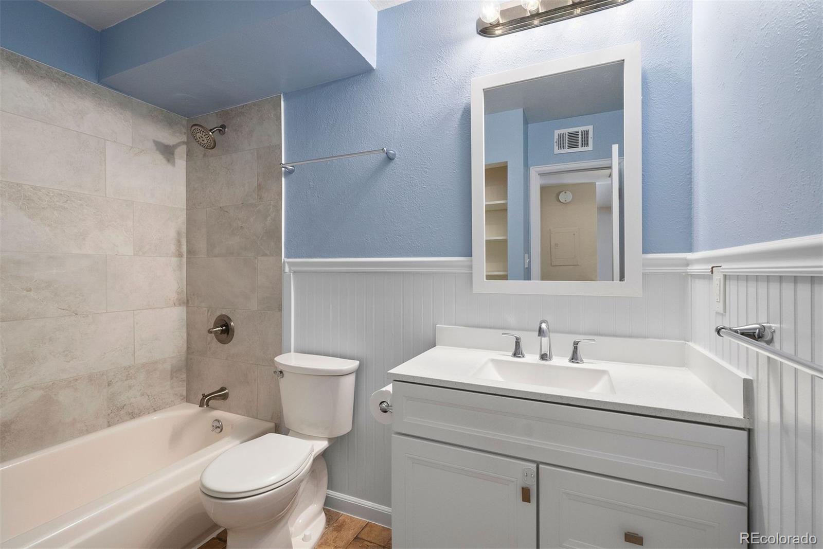 MLS Image #10 for 3663 s sheridan boulevard,denver, Colorado