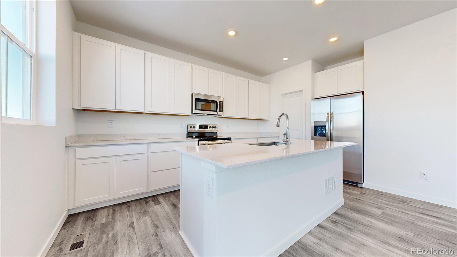 MLS Image #8 for 12915 e 102nd place,commerce city, Colorado