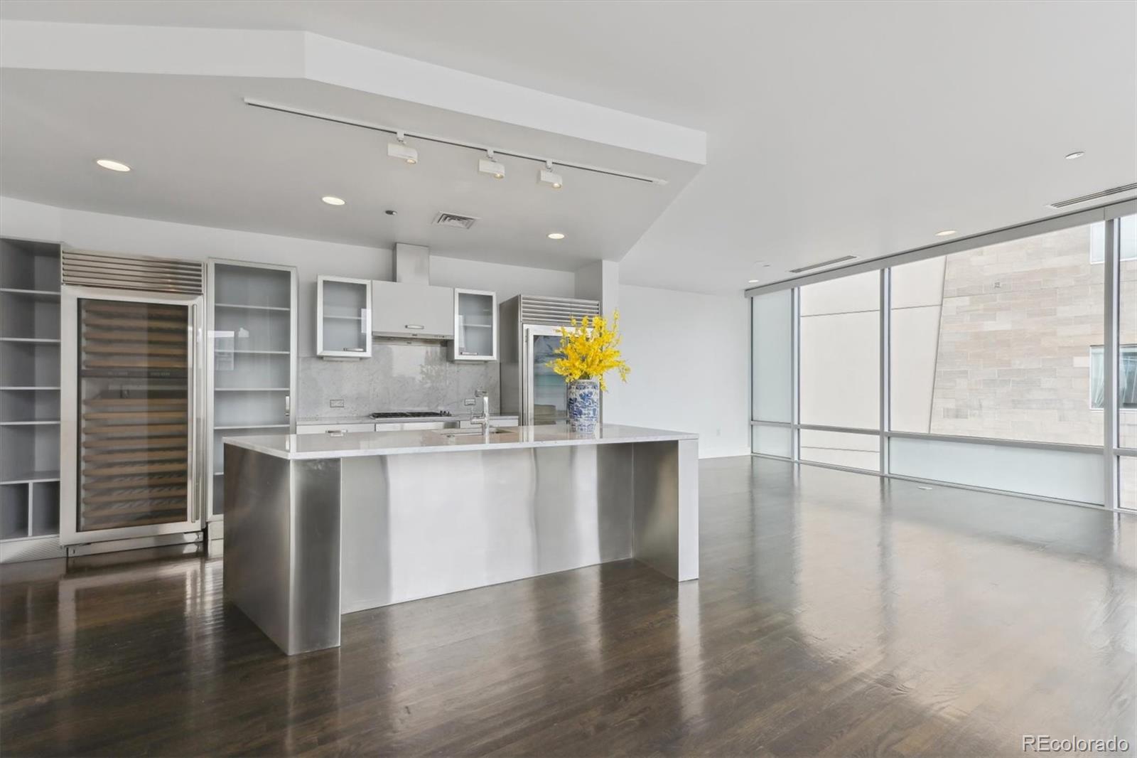 MLS Image #2 for 55 w 12th avenue,denver, Colorado