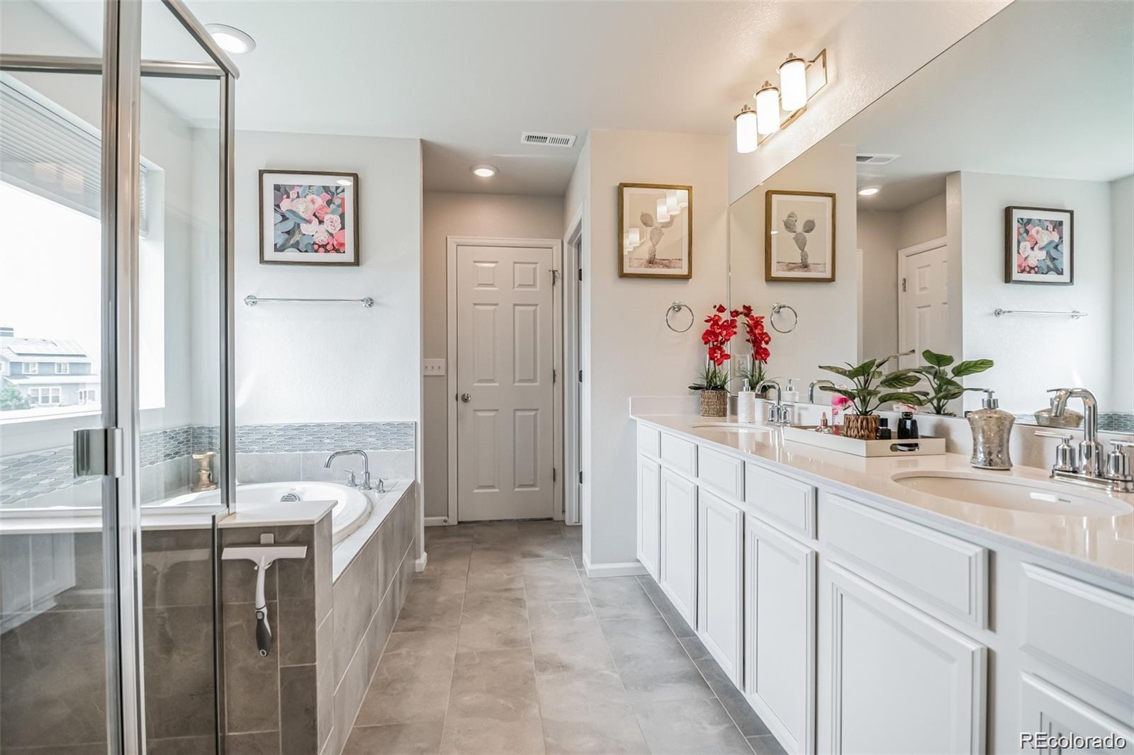 MLS Image #11 for 4245 s nepal circle,aurora, Colorado