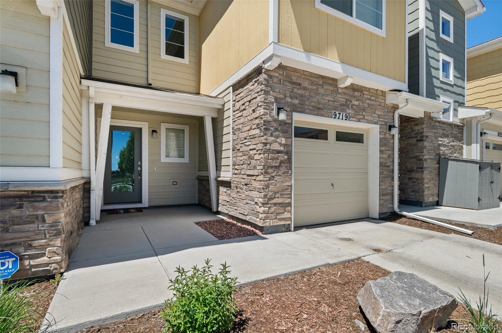 CMA Image for 9719  Albion Lane,Thornton, Colorado