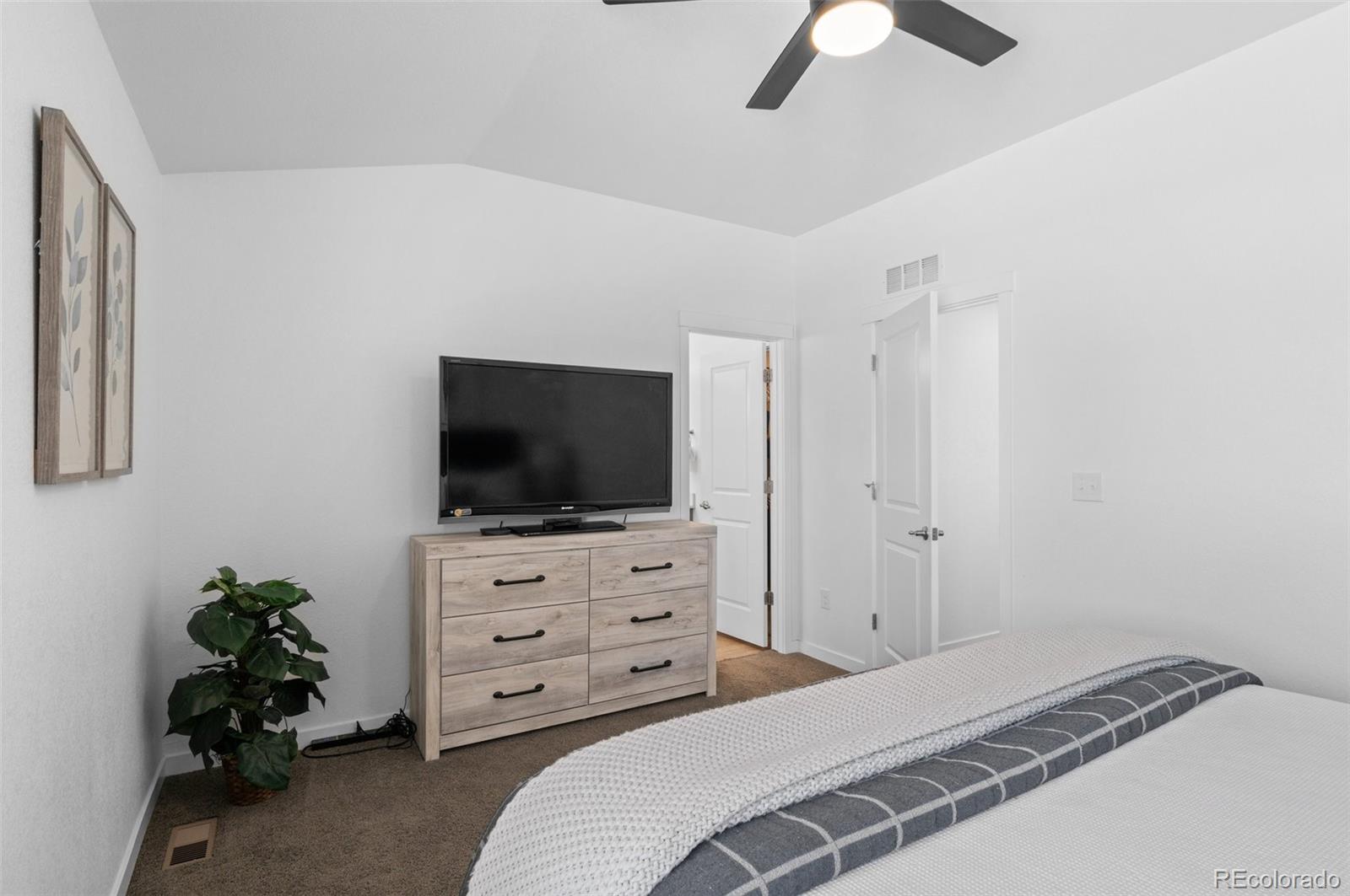 MLS Image #16 for 9719  albion lane,thornton, Colorado