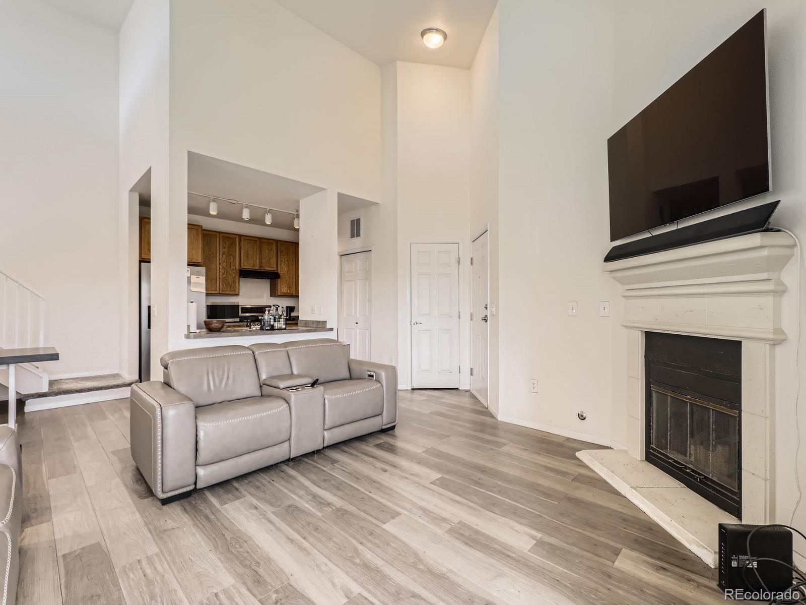 MLS Image #4 for 3852 s dallas street,aurora, Colorado