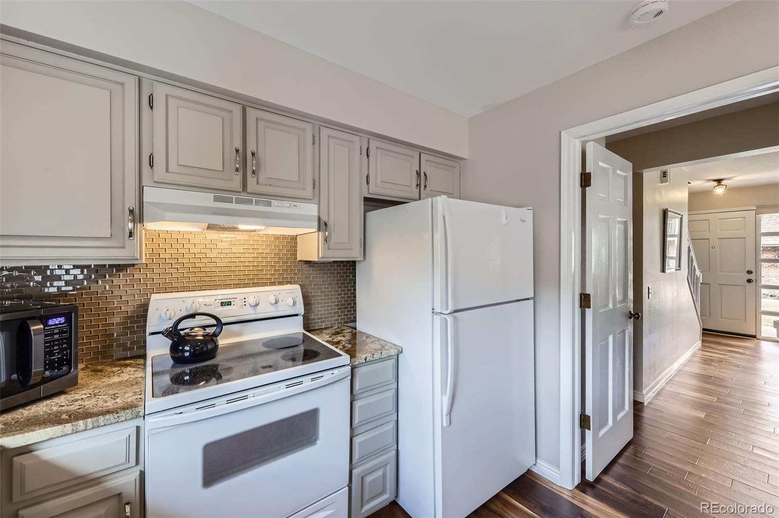 MLS Image #11 for 8862 e amherst drive d,denver, Colorado