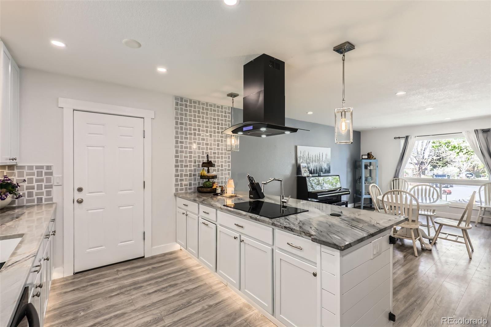 MLS Image #4 for 1599 s telluride street,aurora, Colorado
