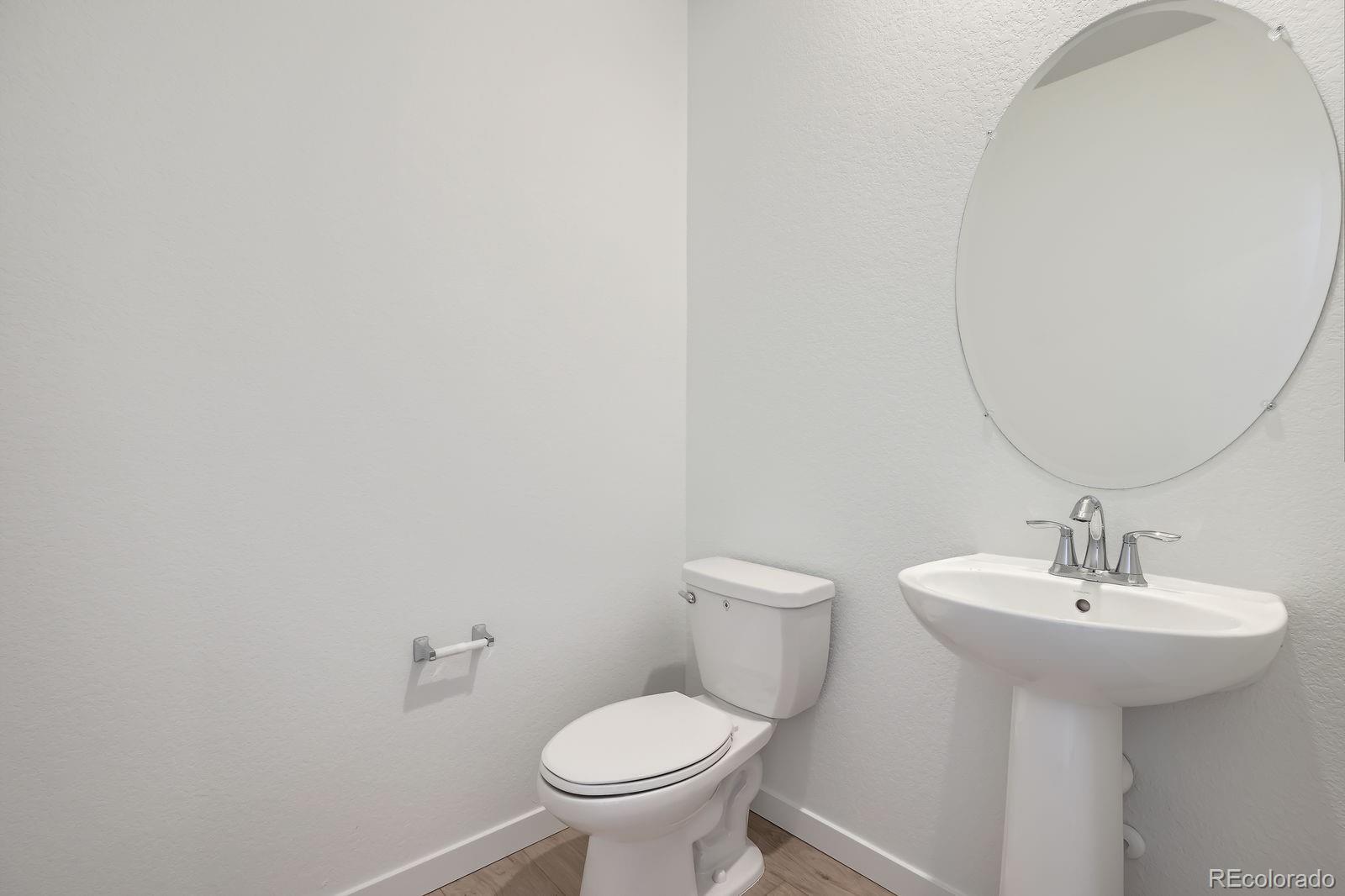 MLS Image #3 for 6562  arbor boulevard,thornton, Colorado