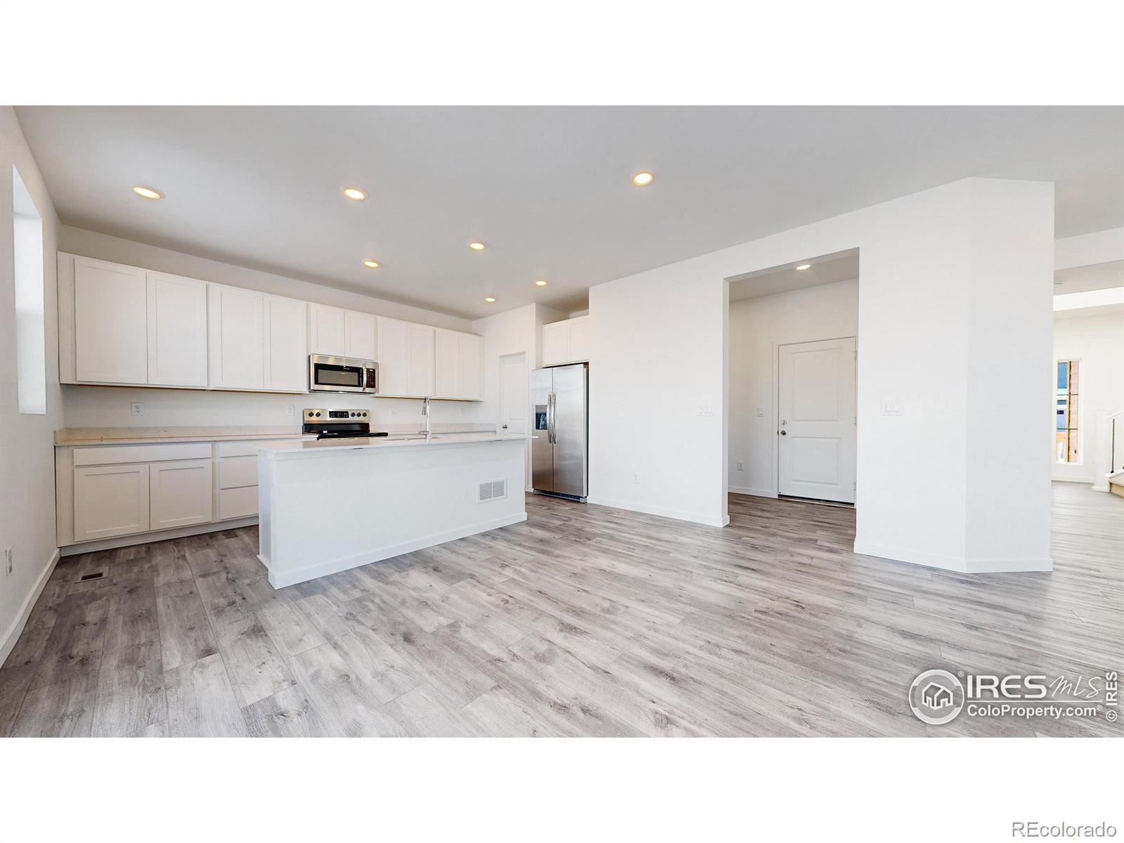 MLS Image #6 for 12915 e 102nd place,commerce city, Colorado