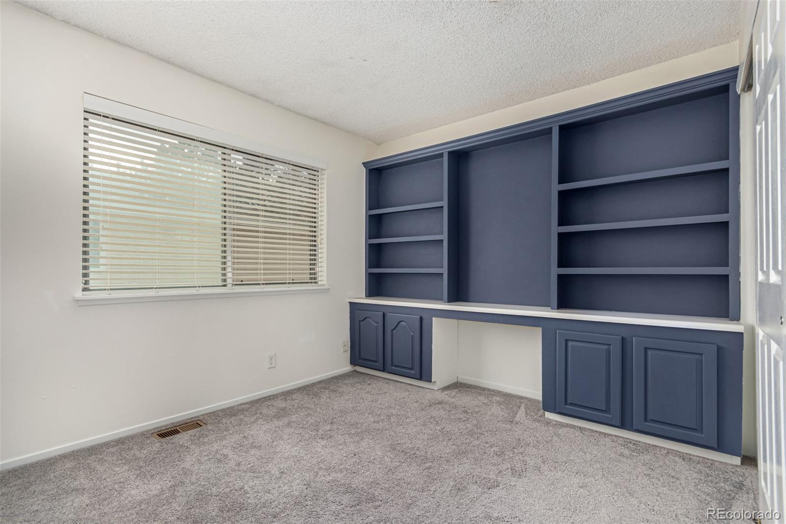 MLS Image #10 for 9255 e lehigh avenue,denver, Colorado