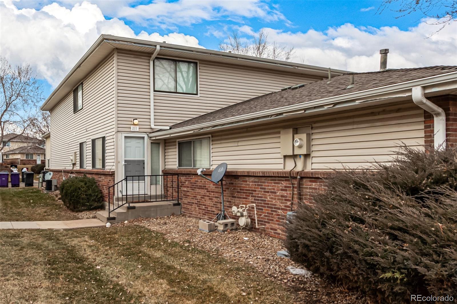 MLS Image #21 for 9255 e lehigh avenue,denver, Colorado