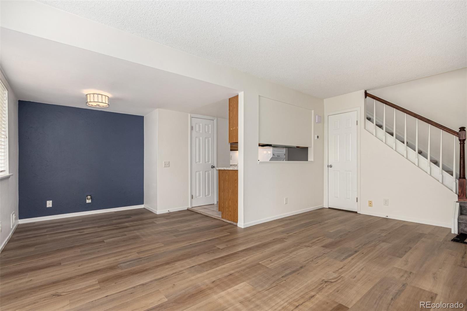 MLS Image #4 for 9255 e lehigh avenue,denver, Colorado