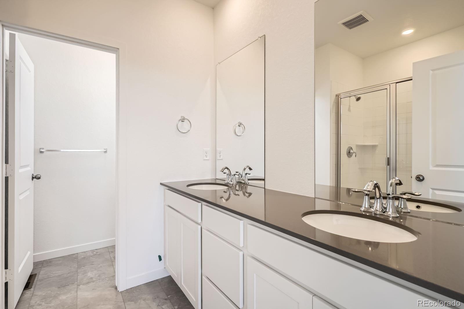 MLS Image #5 for 6562  arbor boulevard,thornton, Colorado
