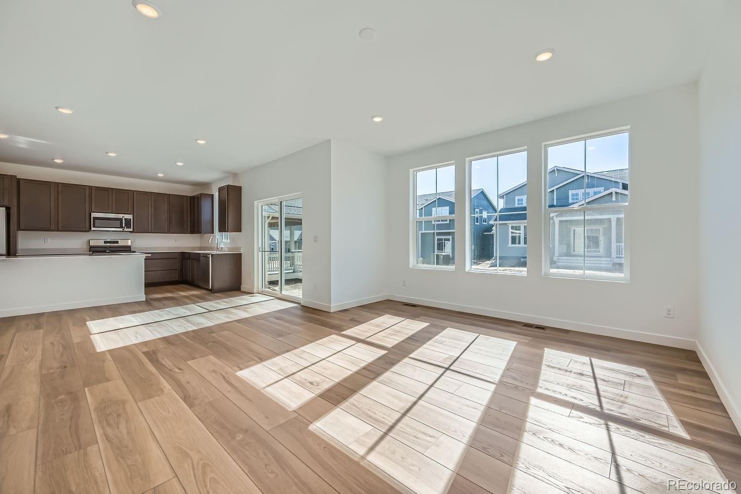 MLS Image #4 for 5528  inland avenue,firestone, Colorado