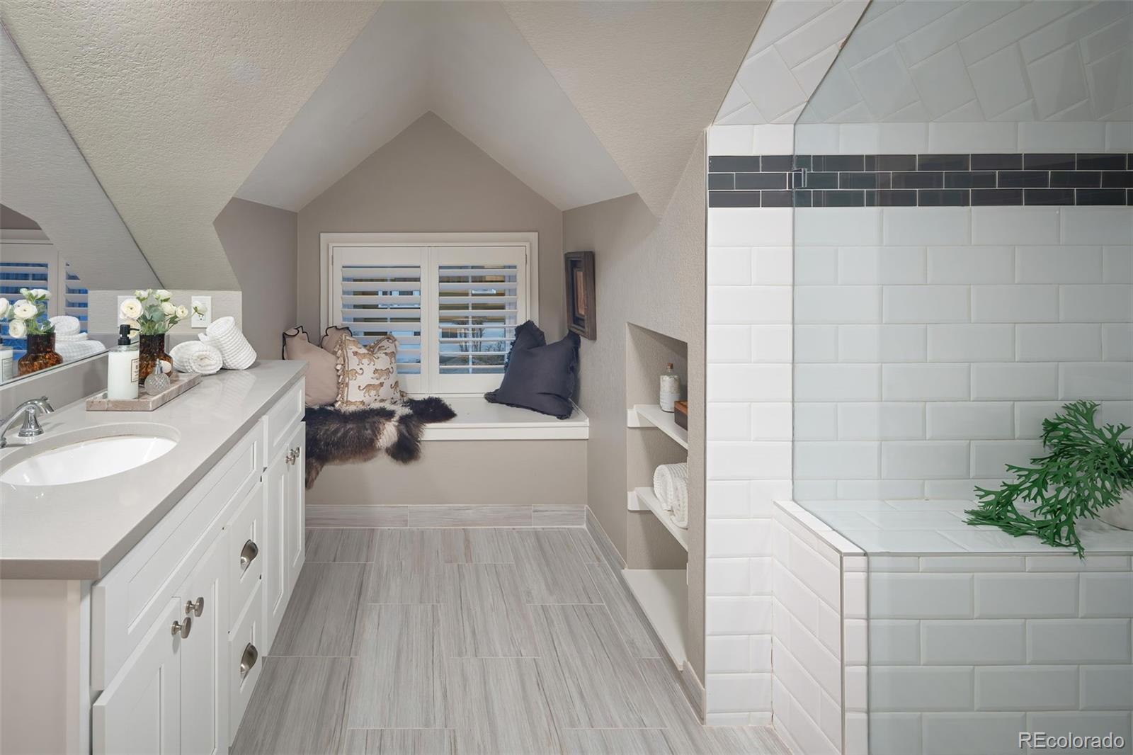 MLS Image #23 for 285 e dartmouth avenue,englewood, Colorado