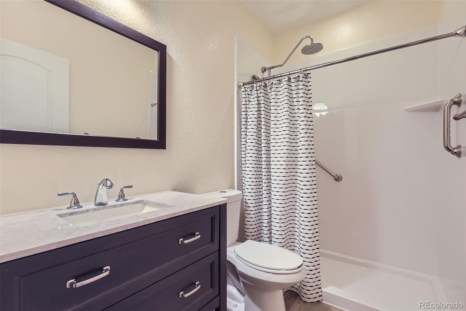 MLS Image #24 for 8562 e 49th place,denver, Colorado