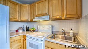 MLS Image #10 for 4800 e hale parkway,denver, Colorado
