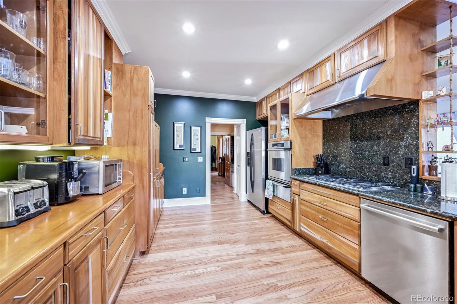 MLS Image #10 for 231 n sherman street,denver, Colorado