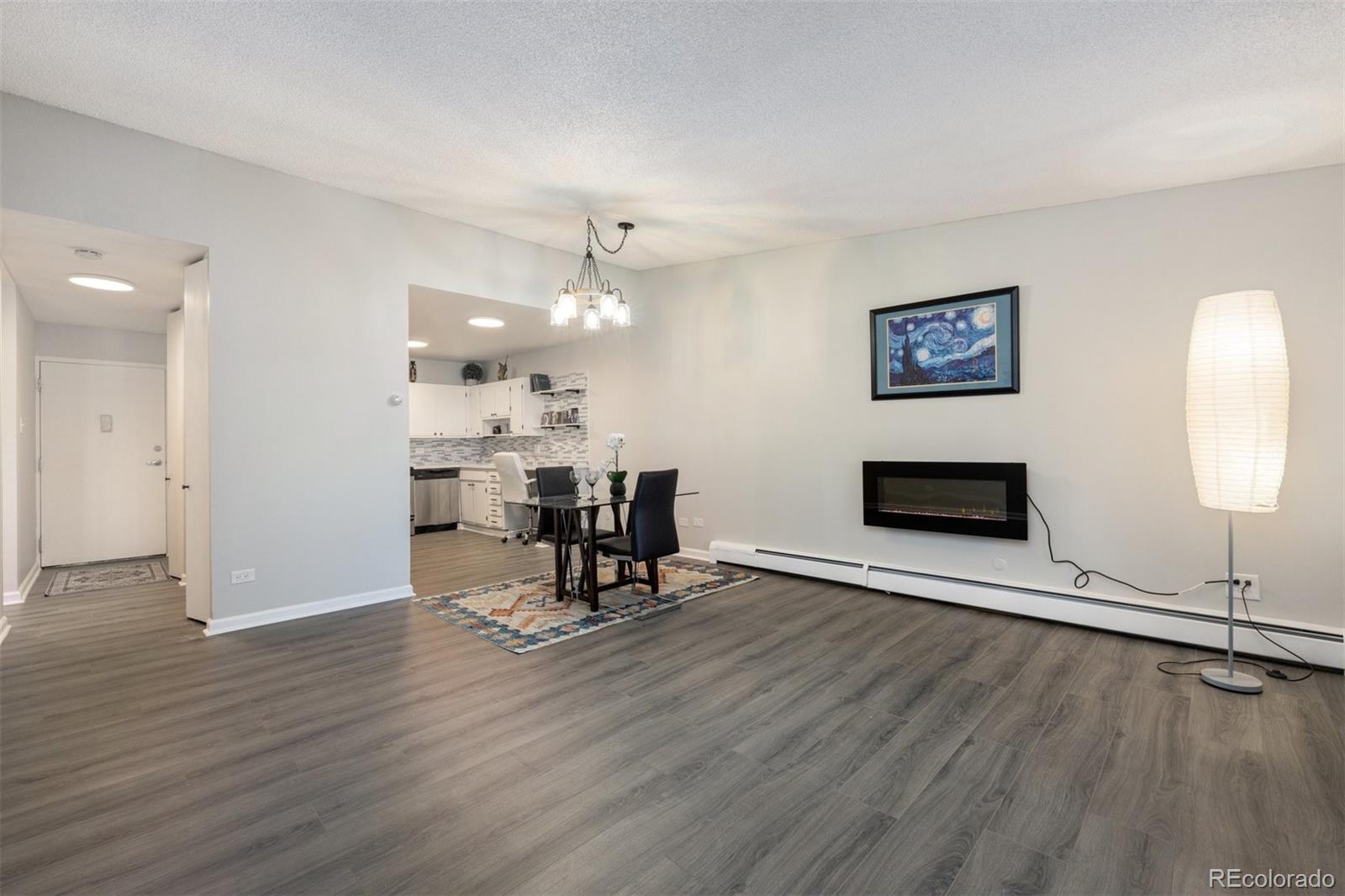 MLS Image #11 for 650 s clinton street,denver, Colorado