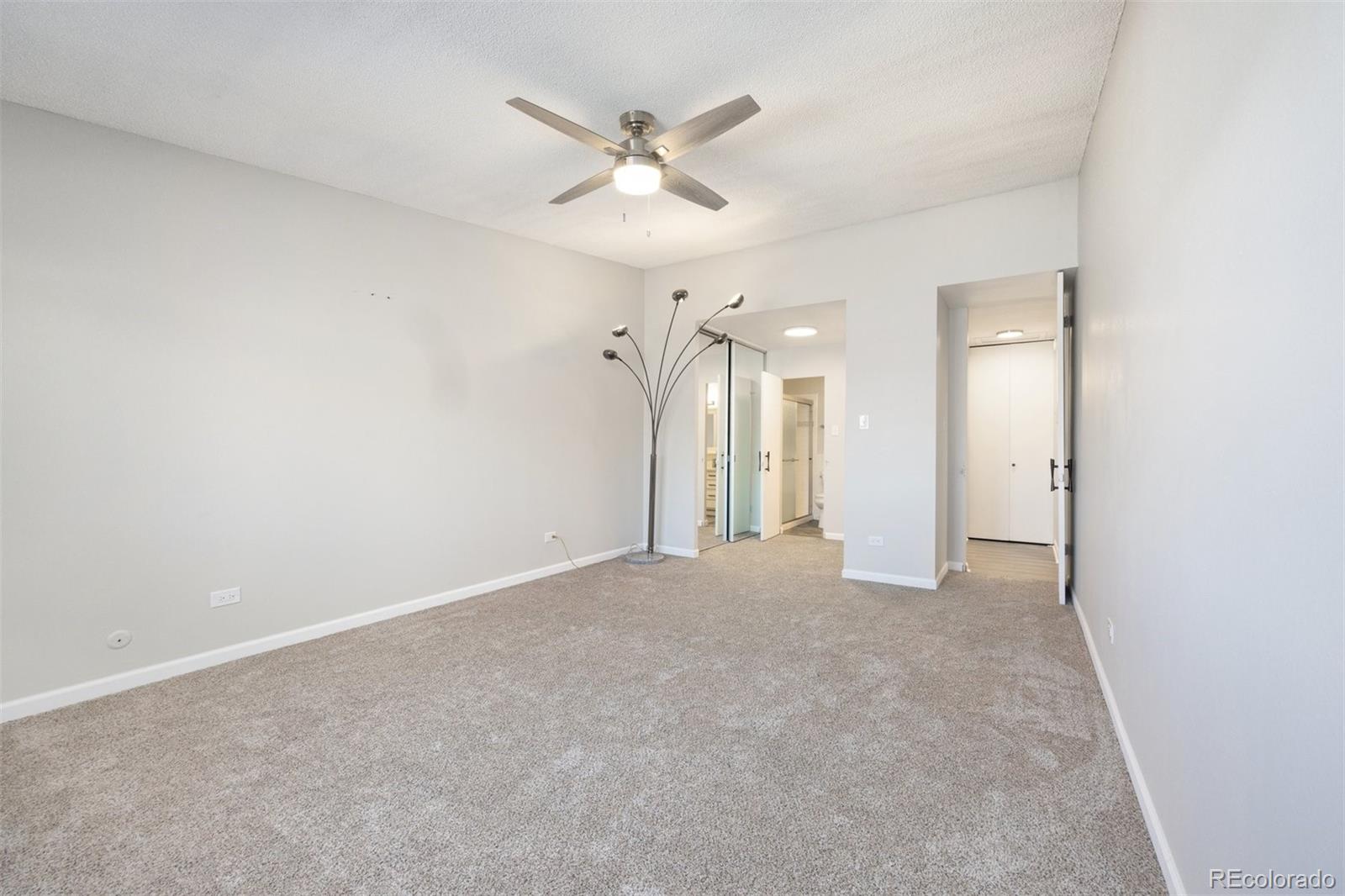MLS Image #19 for 650 s clinton street,denver, Colorado
