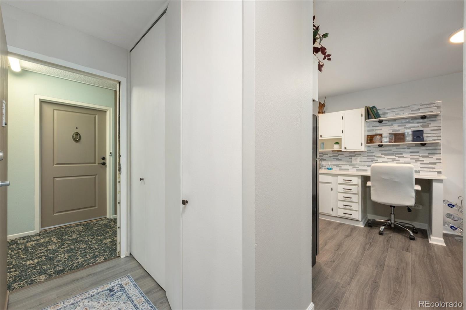 MLS Image #3 for 650 s clinton street,denver, Colorado