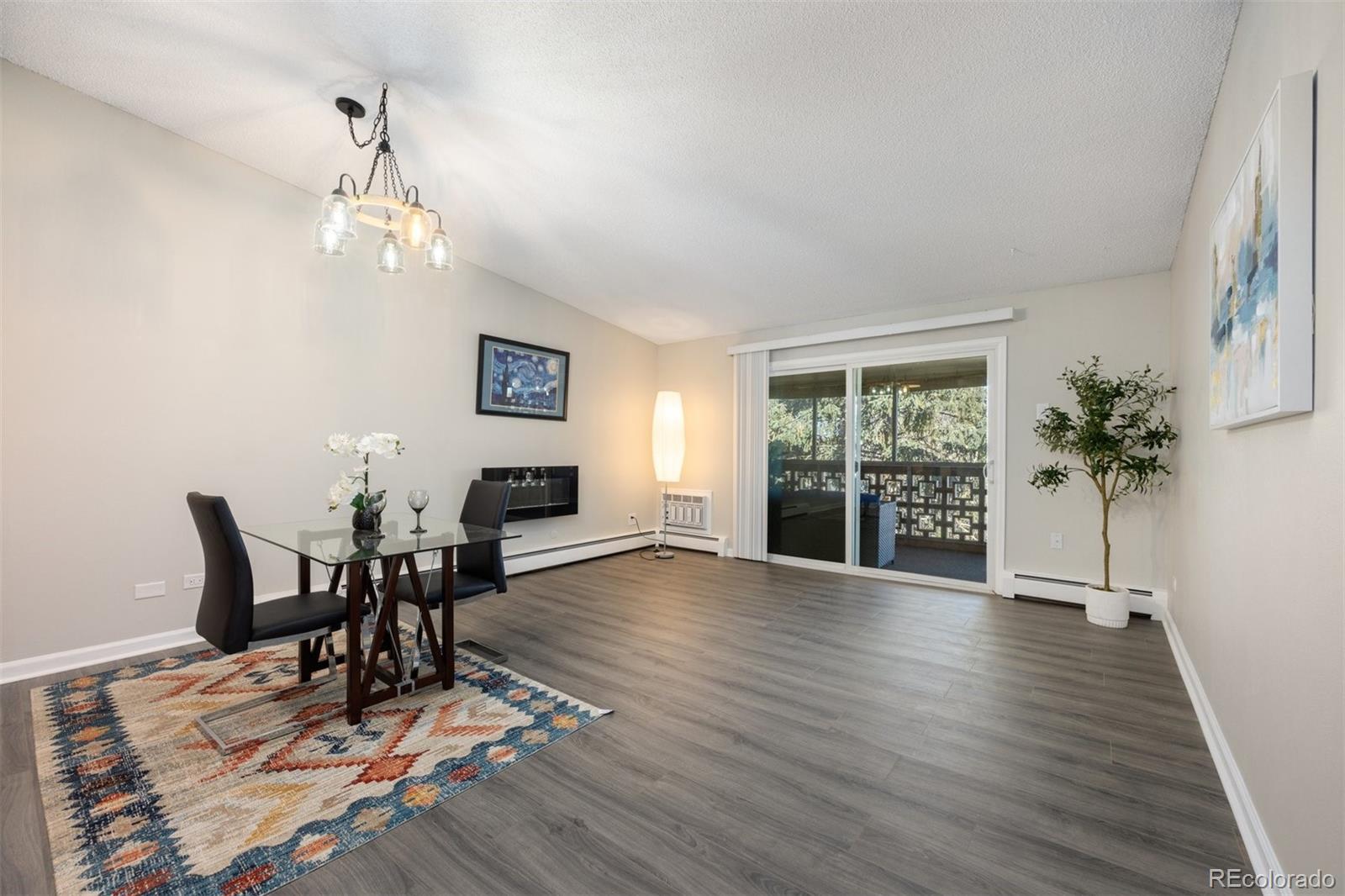 MLS Image #8 for 650 s clinton street,denver, Colorado