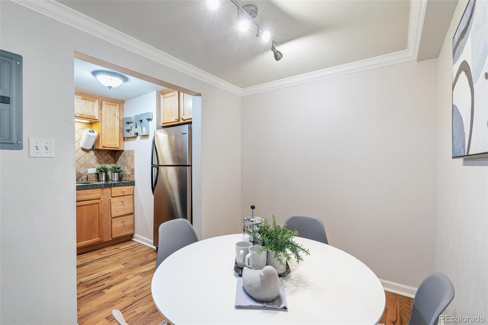 MLS Image #12 for 10 n ogden street 5,denver, Colorado
