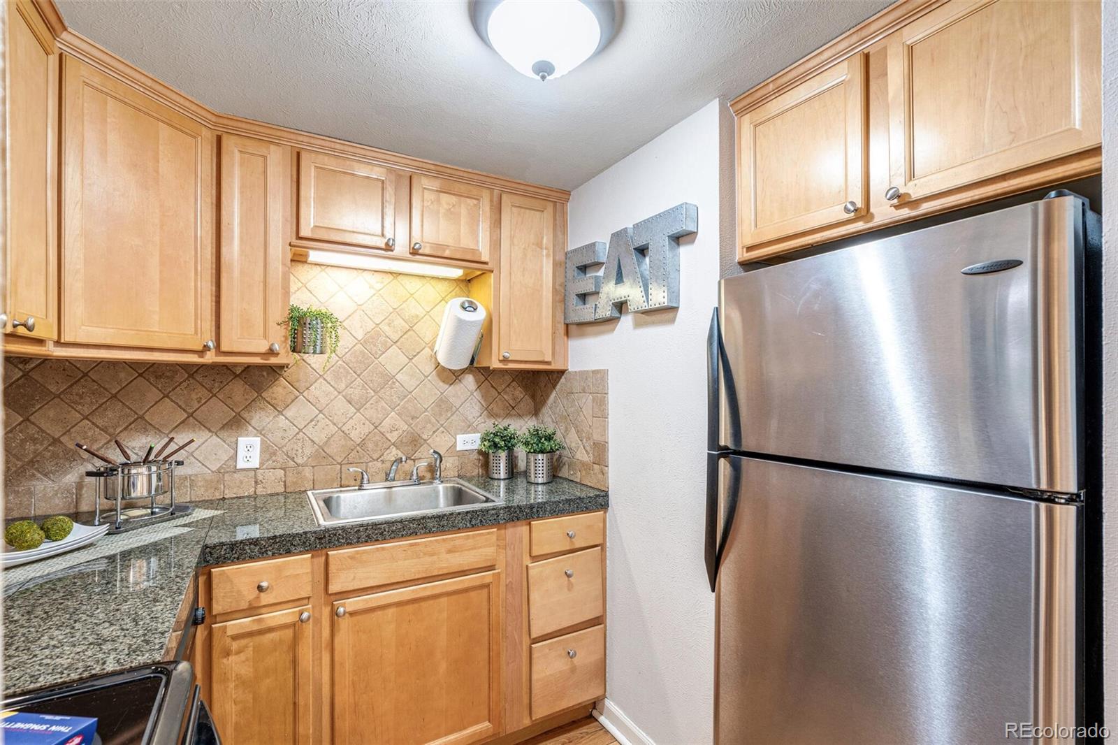 MLS Image #17 for 10 n ogden street 5,denver, Colorado