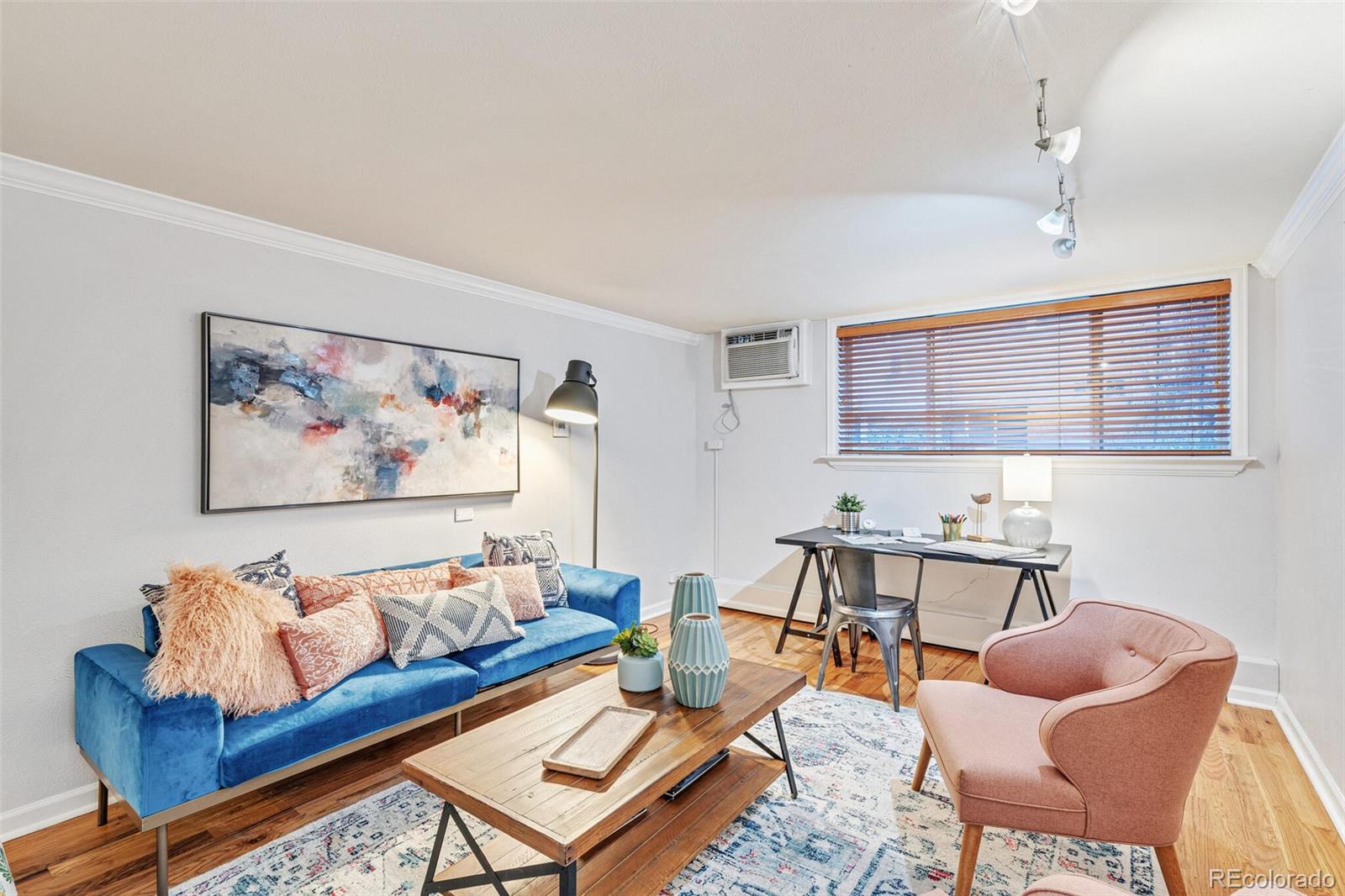 MLS Image #7 for 10 n ogden street 5,denver, Colorado