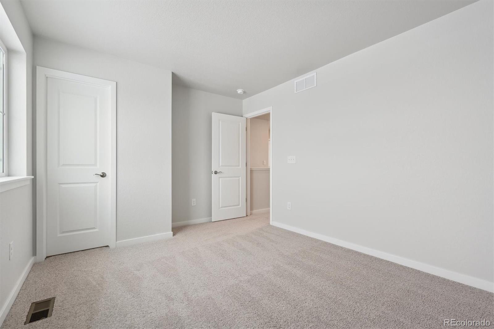 MLS Image #18 for 25022 e 34th place,aurora, Colorado