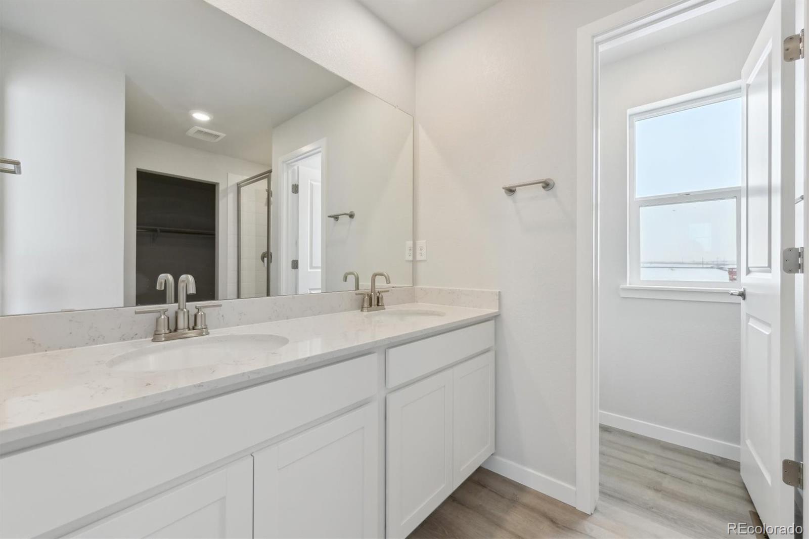MLS Image #21 for 25022 e 34th place,aurora, Colorado
