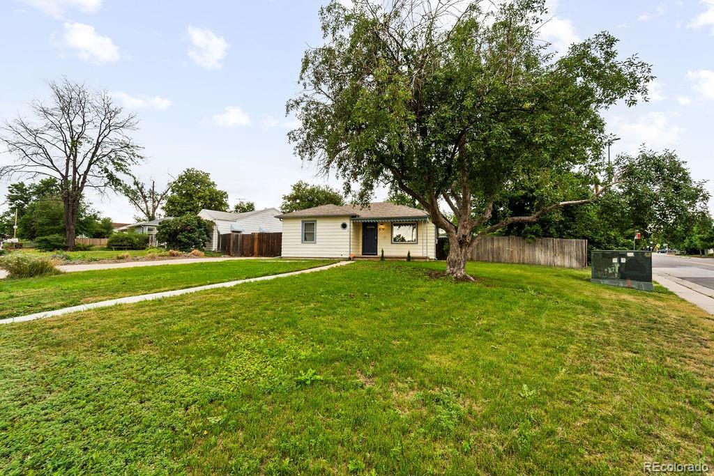 MLS Image #8 for 2701 s hazel court,denver, Colorado