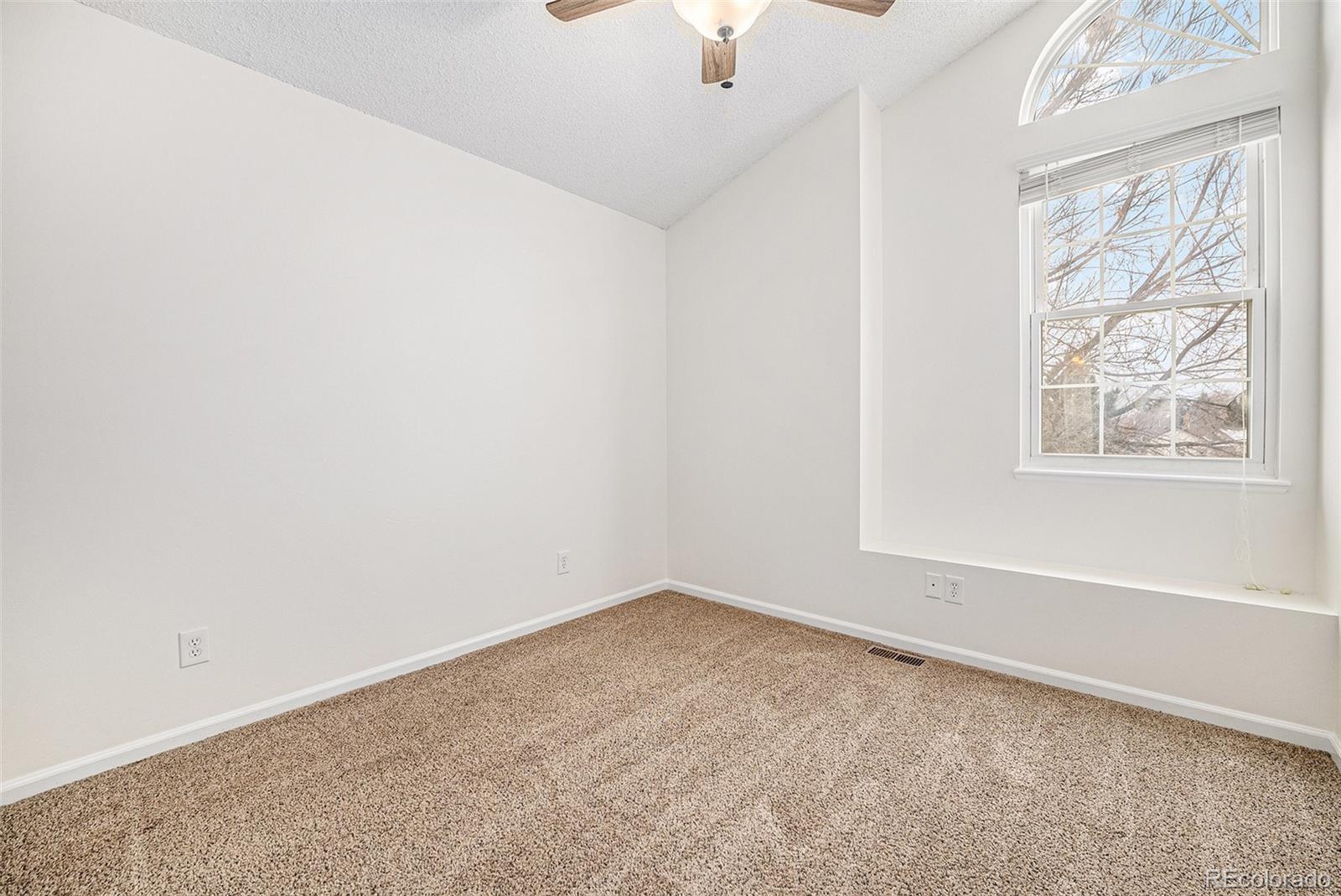MLS Image #14 for 742  cameron lane,longmont, Colorado