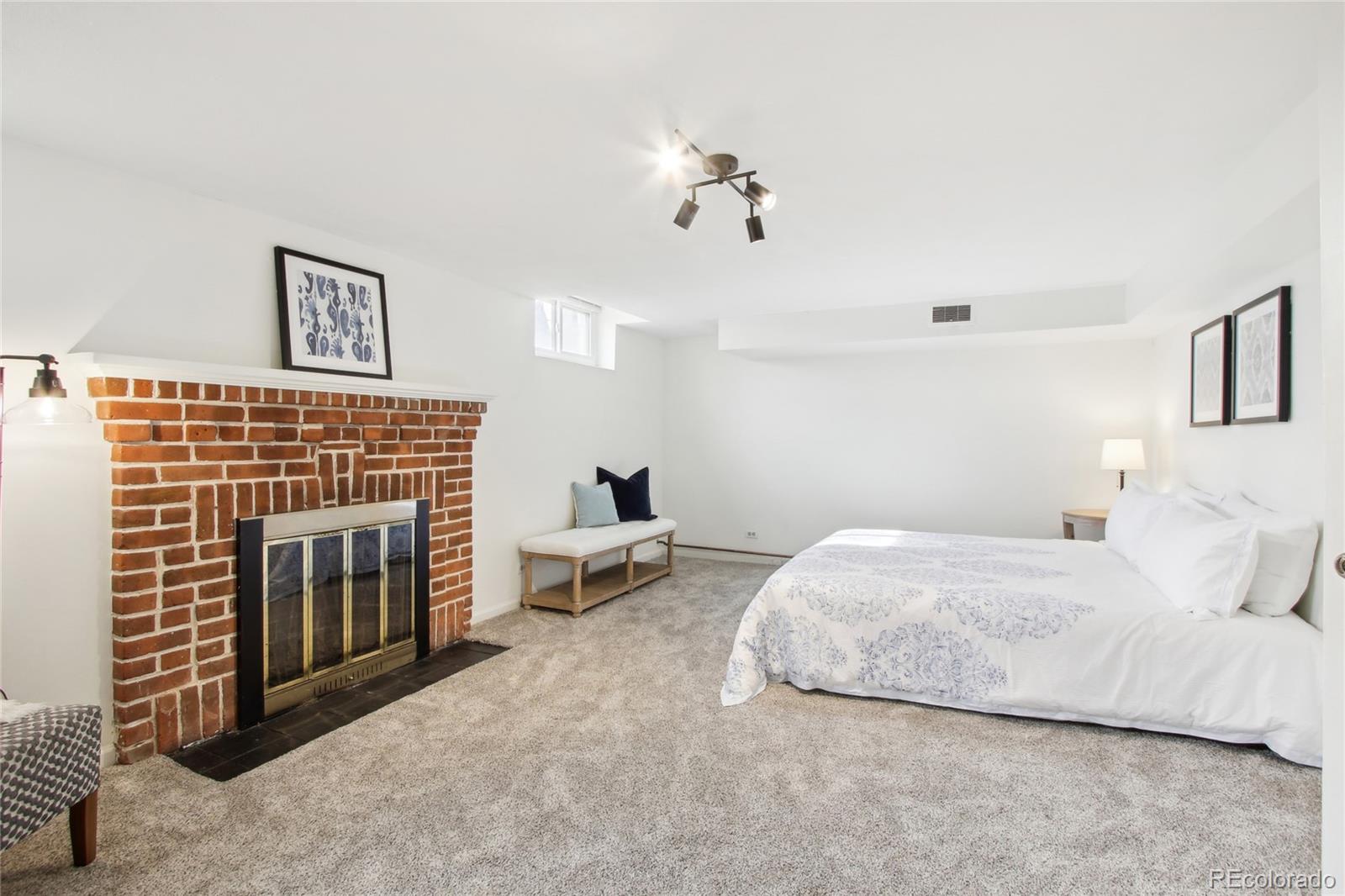 MLS Image #23 for 1601  leyden street,denver, Colorado