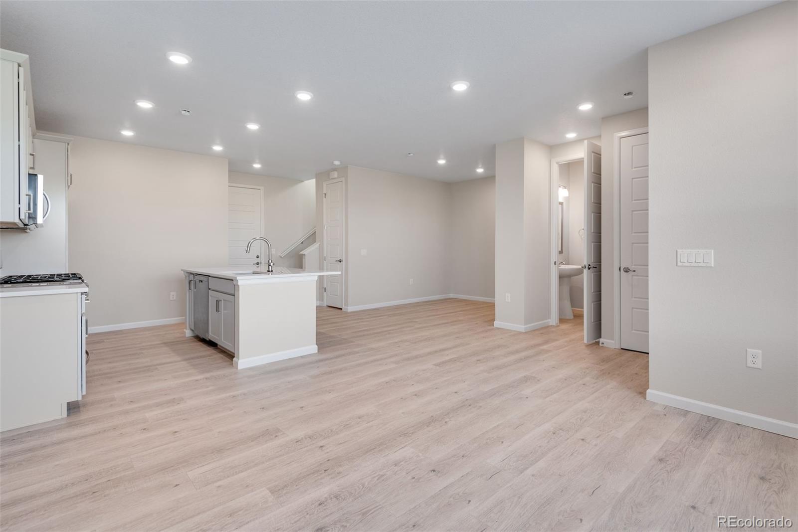 MLS Image #16 for 16783 w 94th way,arvada, Colorado